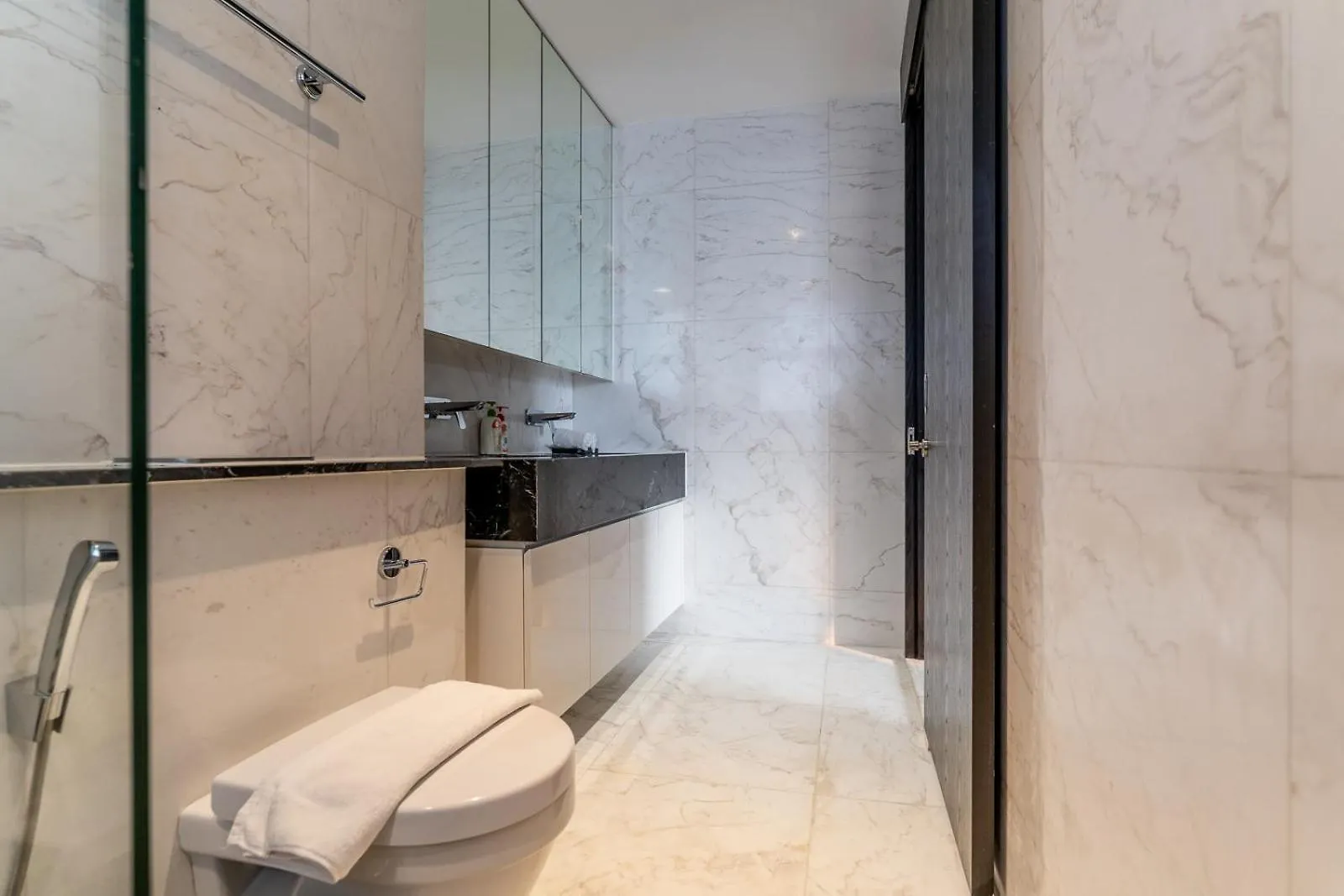 Zenity Riverside - Angia Hospitality Ho Chi Minh City Apartment
