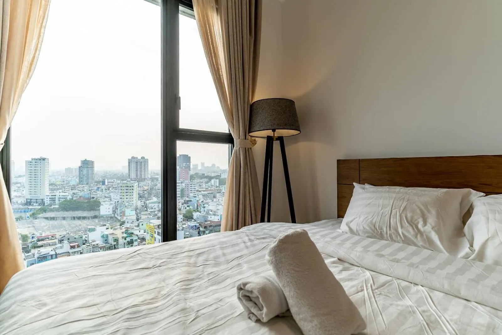 Zenity Riverside - Angia Hospitality Ho Chi Minh City Apartment