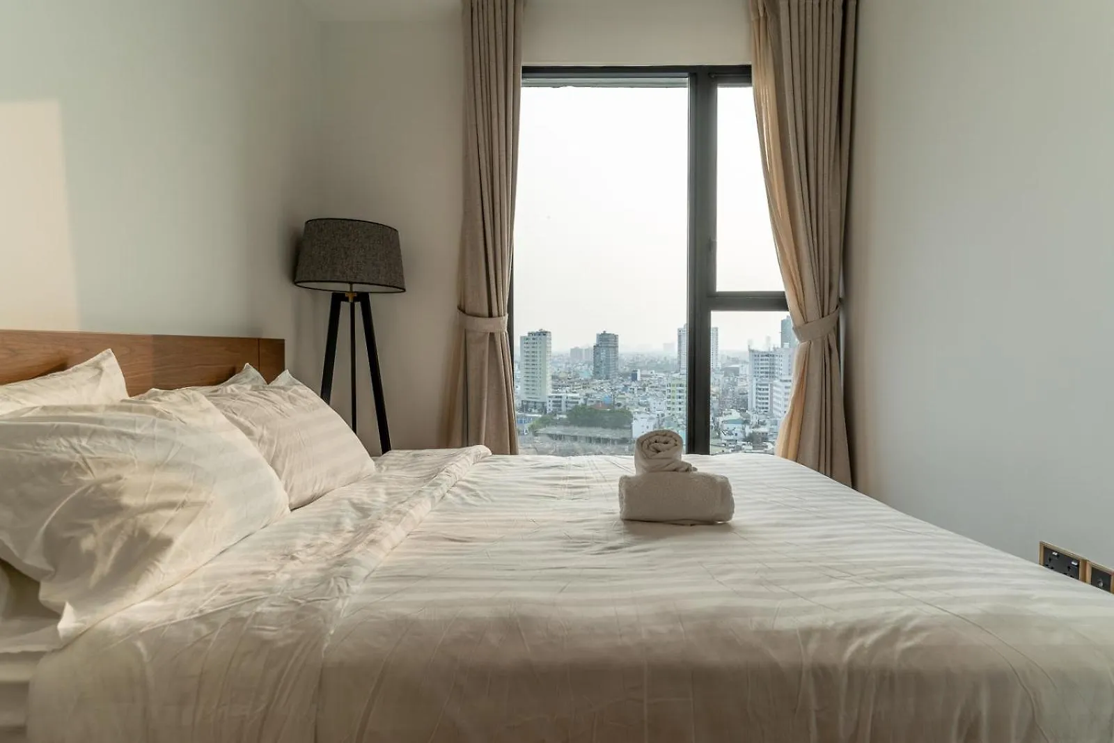 Zenity Riverside - Angia Hospitality Ho Chi Minh City Apartment